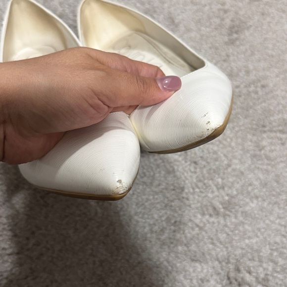 Calvin Klein Women’s Brady Heel Pump White Textured 8M Bridal Minimalist Vegan - Picture 2 of 6